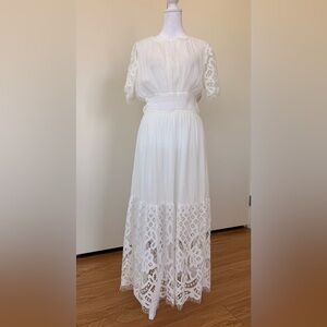 Elegant White Lace Maxi Dress